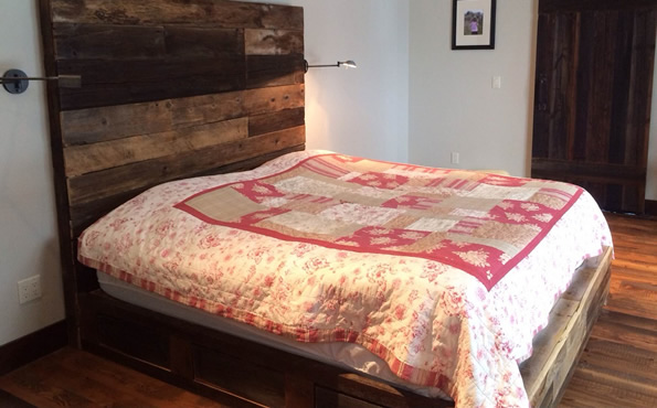Barnwood siding style king bed with drawers